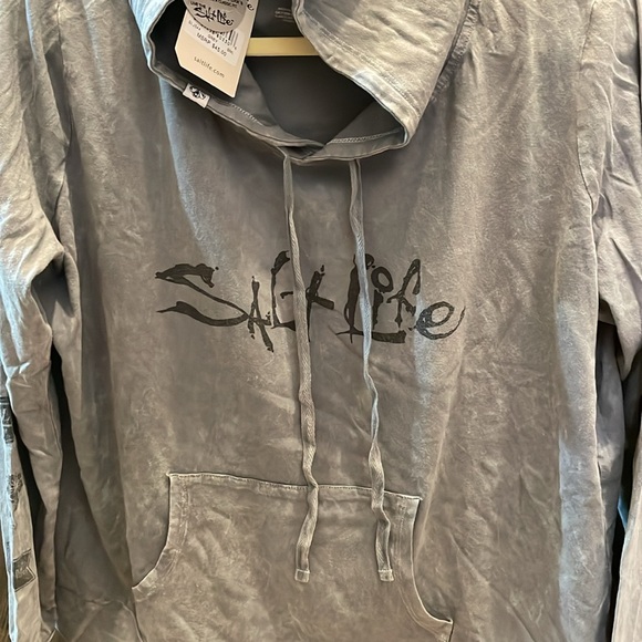 Salt Life Hoodie w/muffin pocket. NWT - Picture 2 of 2